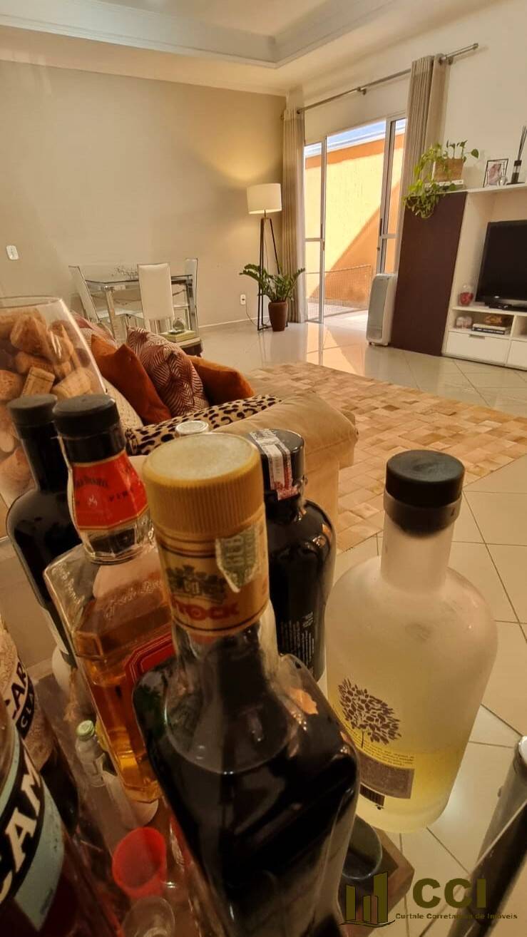 Casa à venda com 3 quartos, 150m² - Foto 6